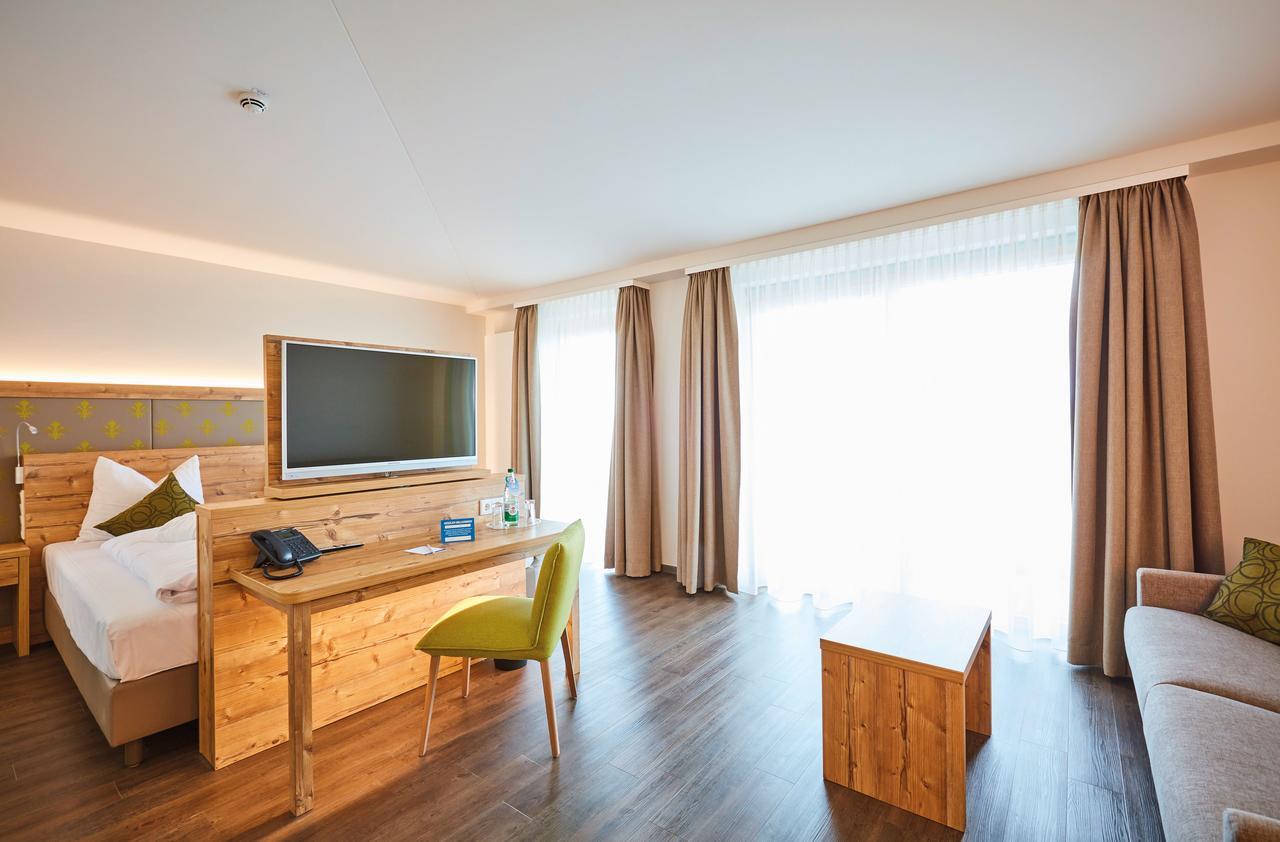 Vital Hotel An Der Therme Gmbh باد فيندشايم المظهر الخارجي الصورة